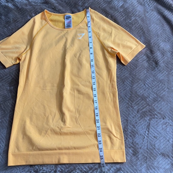 Gymshark Vital Seamless 2.0 T-Shirt Yellow Marl - Picture 4 of 5